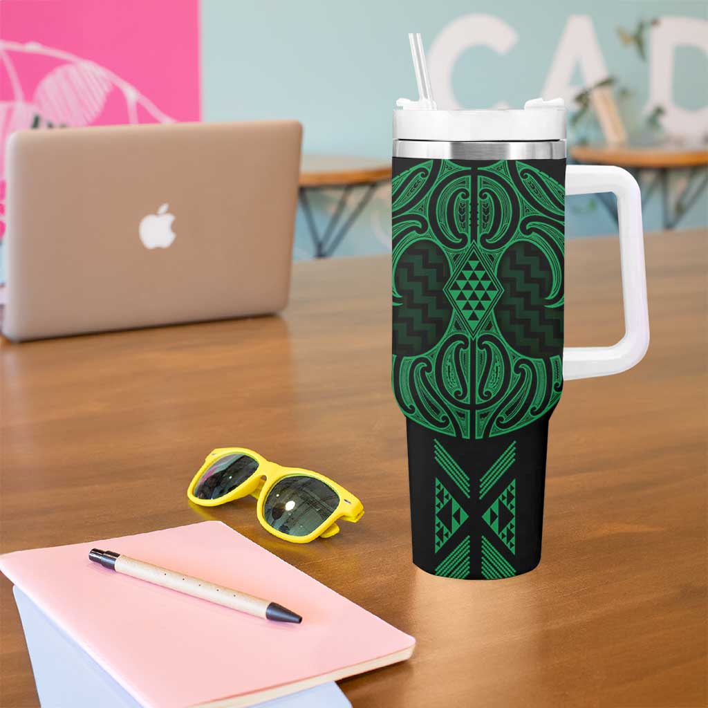 Kakariki Maori Ta Moko Poutama Art Tumbler With Handle
