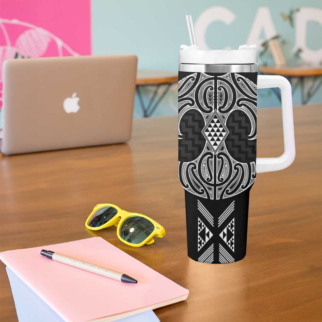 Ma Maori Ta Moko Poutama Art Tumbler With Handle