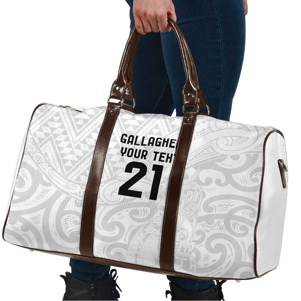 New Zealand Rangatira Custom Travel Bag All White Niho Taniwha Maori Tribal - Polynesian Pride