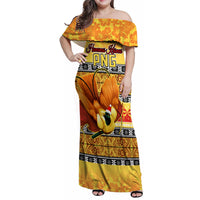 PNG Hamamas Krismas Family Matching Off Shoulder Maxi Dress and Hawaiian Shirt Papua New Guinea Bird Of Paradise Merry Christmas Gold Style LT9 Mom's Dress Gold - Polynesian Pride
