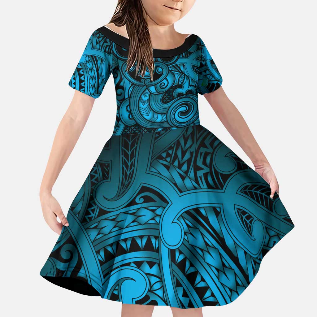 Aotearoa Maori Hei Tiki Family Matching Off Shoulder Maxi Dress and Hawaiian Shirt Kikorangi Kowhaiwhai Puhoro Motif LT9 Daughter's Dress Blue - Polynesian Pride