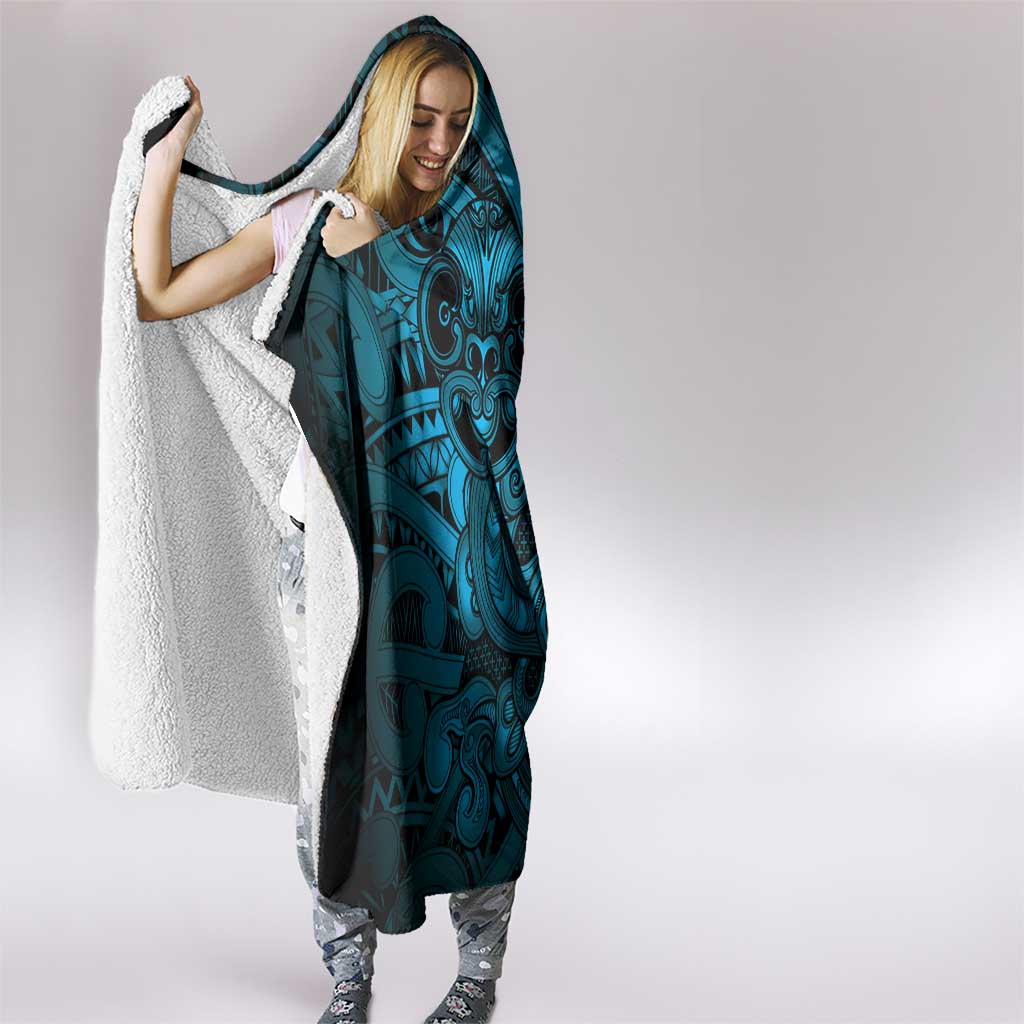 Aotearoa Maori Hei Tiki Hooded Blanket Kikorangi Kowhaiwhai Puhoro Motif LT9 - Polynesian Pride