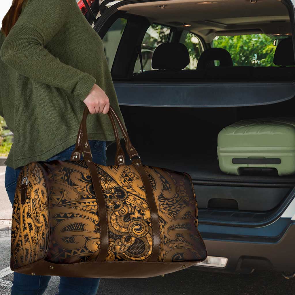 Aotearoa Maori Hei Tiki Travel Bag Koura Kowhaiwhai Puhoro Motif