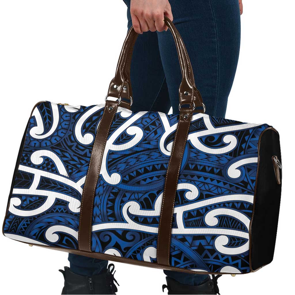 Aotearoa Maori Kowhaiwhai Travel Bag Kikorangi Puhoro and Patiki