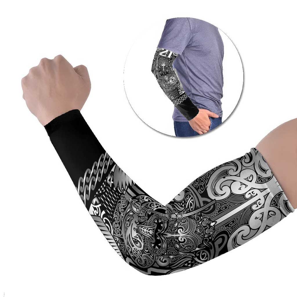 Custom New Zealand Taiaha Maori Arm Sleeves Kiwikiwi Minimalist Silver Fern Tukutuku Motif LT9 Set of 2 White - Polynesian Pride