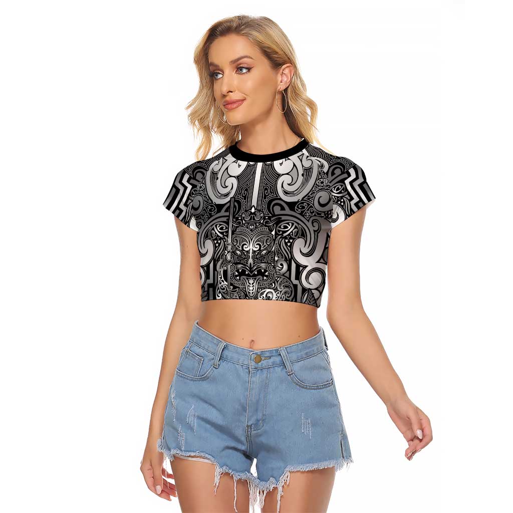 Custom New Zealand Taiaha Maori Raglan Cropped T Shirt Kiwikiwi Minimalist Silver Fern Tukutuku Motif