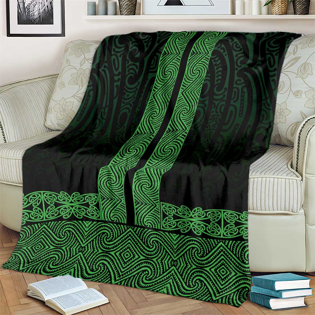 New Zealand Maori Kowhaiwhai Blanket Kakariki Maui and Mangopare