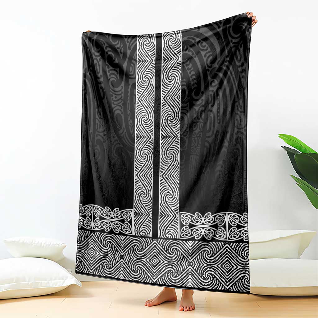 New Zealand Maori Kowhaiwhai Blanket Pango Maui and Mangopare