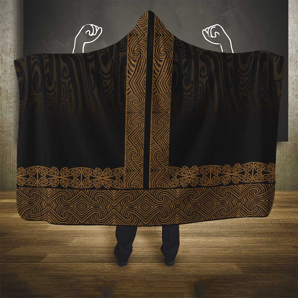 New Zealand Maori Kowhaiwhai Hooded Blanket Parauri Maui and Mangopare