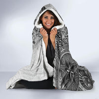 Polynesia Hooded Blanket Hibiscus and Hawaiian Tribal Tattoo Retro Style Gray Color LT9 - Polynesian Pride