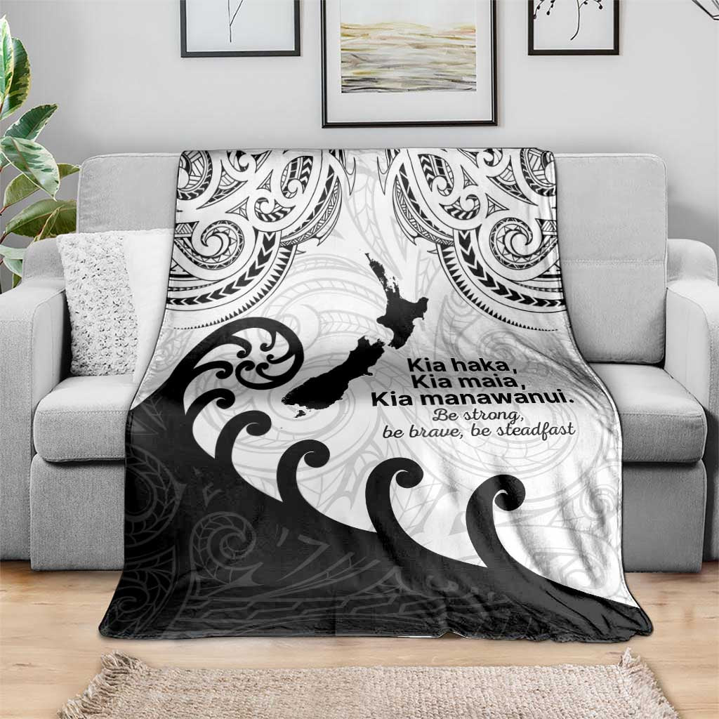 Kia Haka Maori language Blanket Te Reo Maori Inspired Art