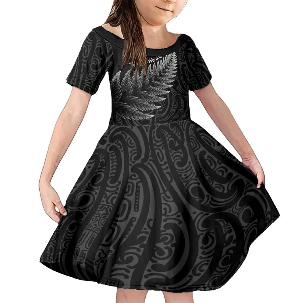 New Zealand Te Reo Mori Family Matching Tank Maxi Dress and Hawaiian Shirt Simple Black Fern LT9 Daughter's Dress Black - Polynesian Pride