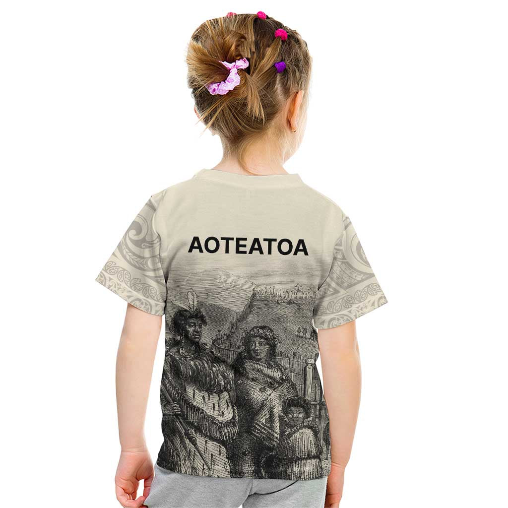 Whanau Maori Language Kid T Shirt Te Reo Maori Inspired Art LT9 - Polynesian Pride