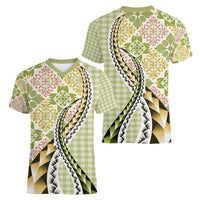 Aloha Vintage Palaka Floral Hawaiian Quilt Women V-Neck T-Shirt Omaomao Motif - Polynesian Pride