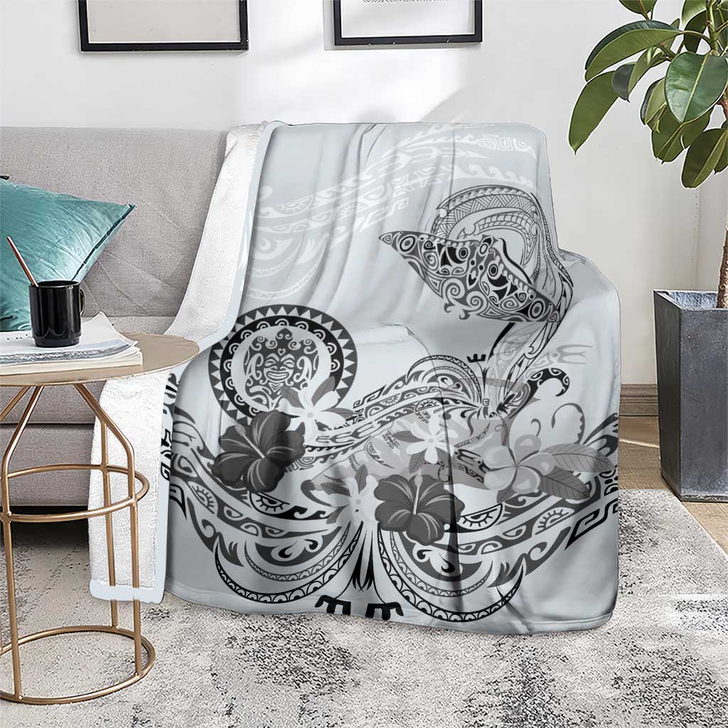 Polynesian Manta Ray Blanket Gray Floral Turtle Tattoo - Polynesian Pride