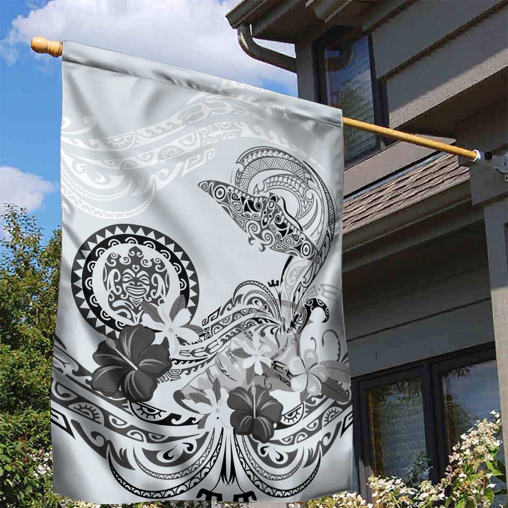 Polynesian Manta Ray Garden Flag Gray Floral Turtle Tattoo - Polynesian Pride