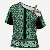 New Zealand Maori Niho Taniwha Cross Shoulder Shirt Kakariki Mangopare and Puhoro Pattern - Polynesian Pride