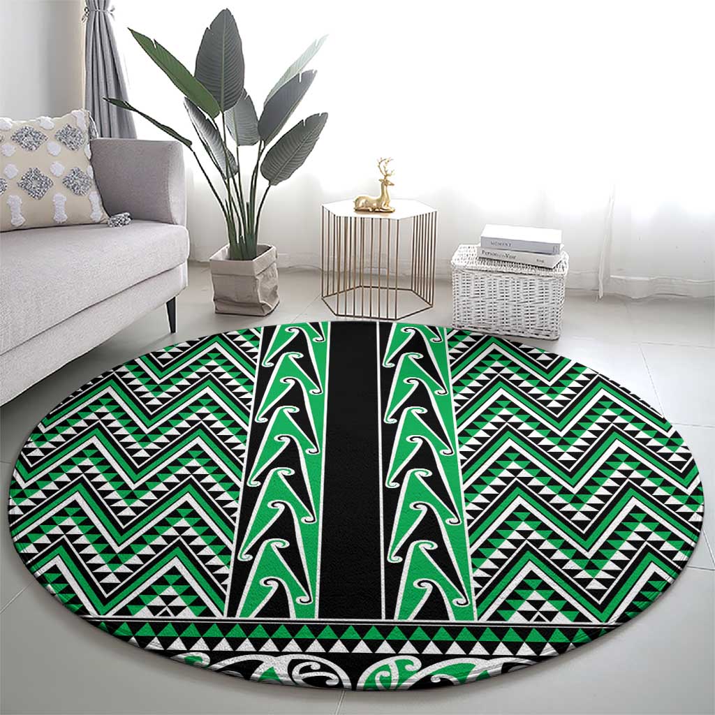 New Zealand Maori Niho Taniwha Round Carpet Kakariki Mangopare and Puhoro Pattern