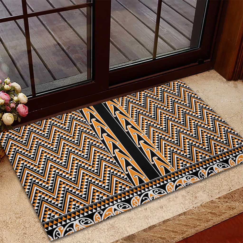 New Zealand Maori Niho Taniwha Rubber Doormat Karaka Mangopare and Puhoro Pattern