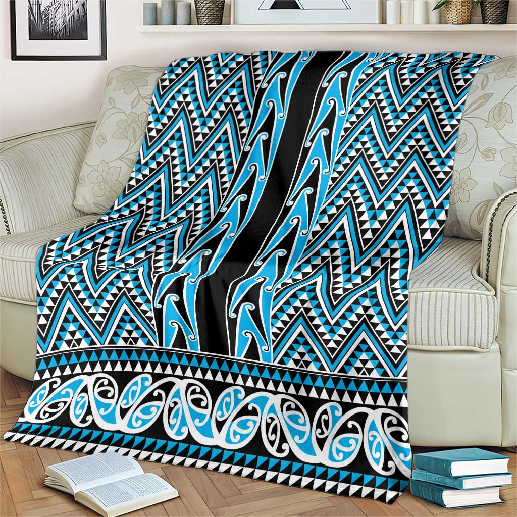 New Zealand Maori Niho Taniwha Blanket Kikorangi Mangopare and Puhoro Pattern