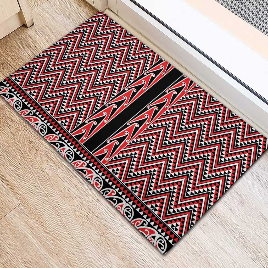 New Zealand Maori Niho Taniwha Rubber Doormat Whero Mangopare and Puhoro Pattern