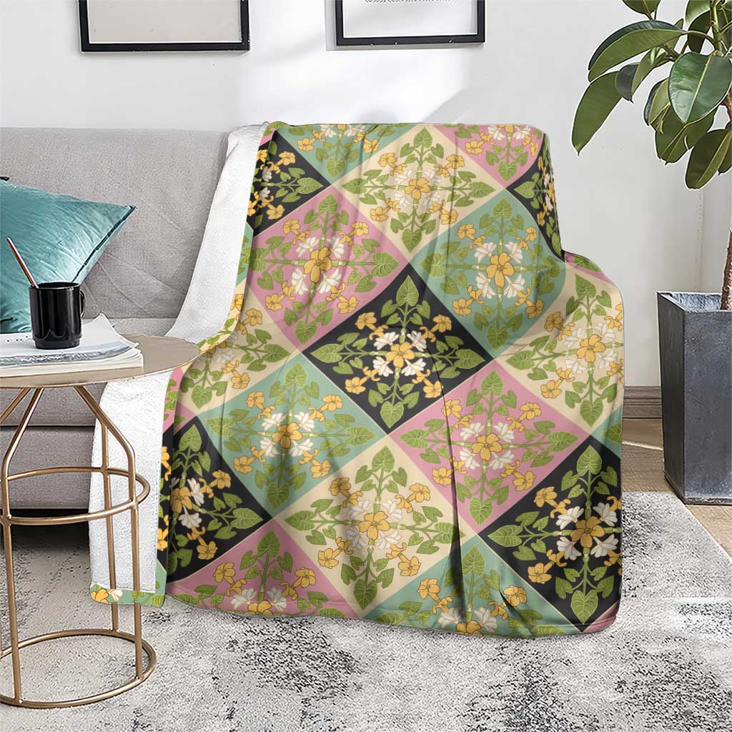 Seamless Pattern Puakenikeni and Kalo Blanket - Polynesian Pride