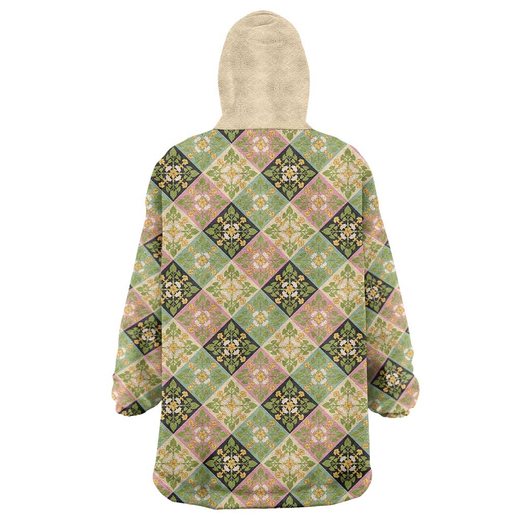 Seamless Pattern Puakenikeni and Kalo Wearable Blanket Hoodie - Polynesian Pride