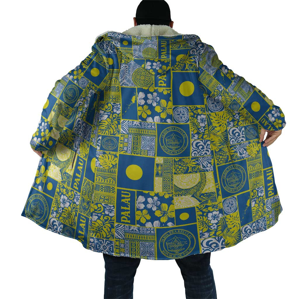 Palau Ungil Kurismas Cloak Pacific Patchwork Xmas Vibes LT9 - Polynesian Pride