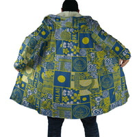 Palau Ungil Kurismas Cloak Pacific Patchwork Xmas Vibes LT9 - Polynesian Pride