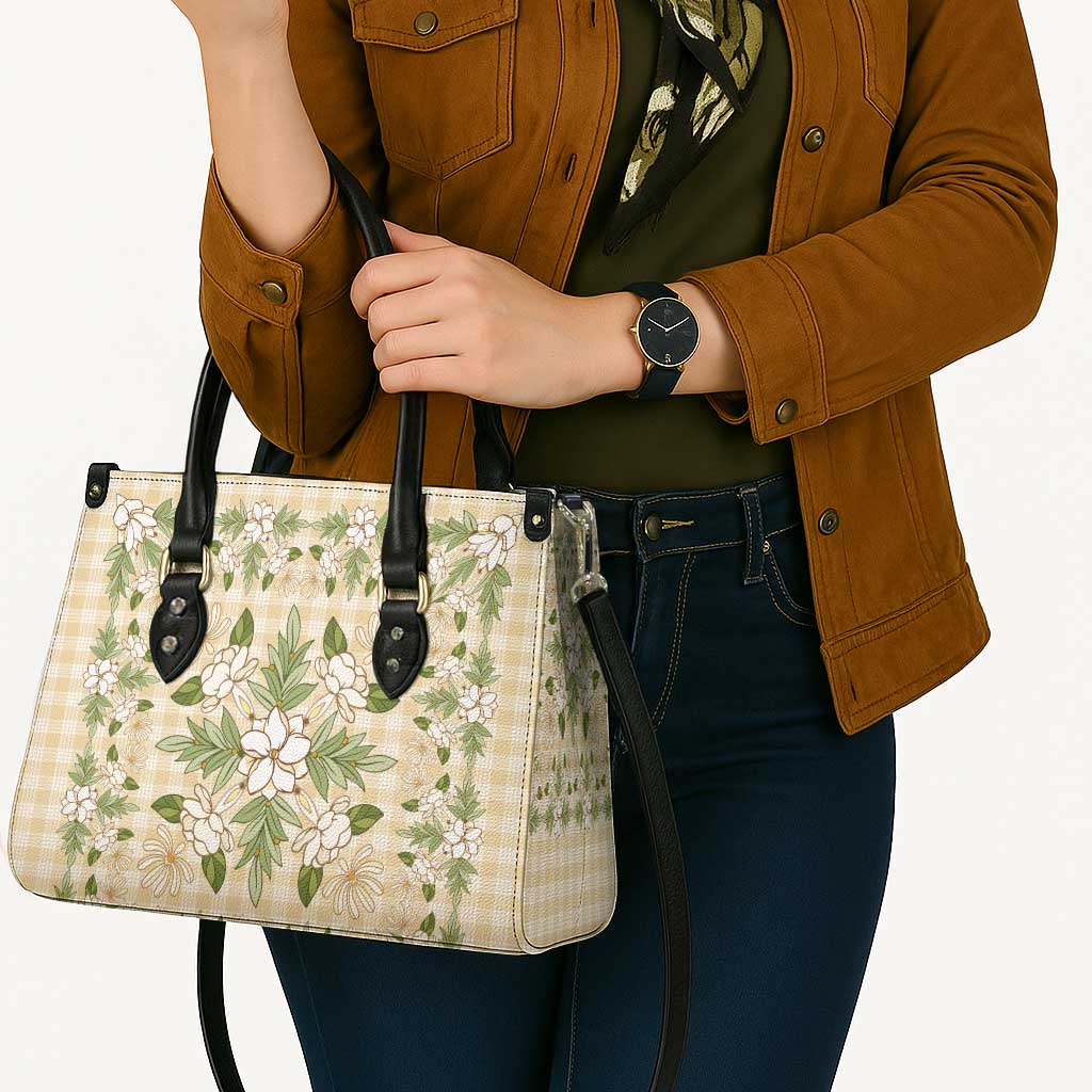 Squares Maile Leaf Leather Bag Beige Palaka Hawaiian Quilt Pattern - Polynesian Pride