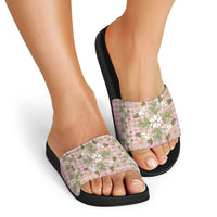 Squares Maile Leaf Slide Sandals Pink Palaka Hawaiian Quilt Pattern - Polynesian Pride