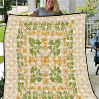 Squares Puakenikeni and Kalo Quilt Beige Palaka Hawaiian Quilt Pattern - Polynesian Pride