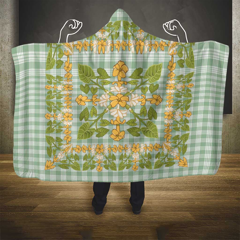 Squares Puakenikeni and Kalo Hooded Blanket Turquoise Palaka Hawaiian Quilt Pattern - Polynesian Pride