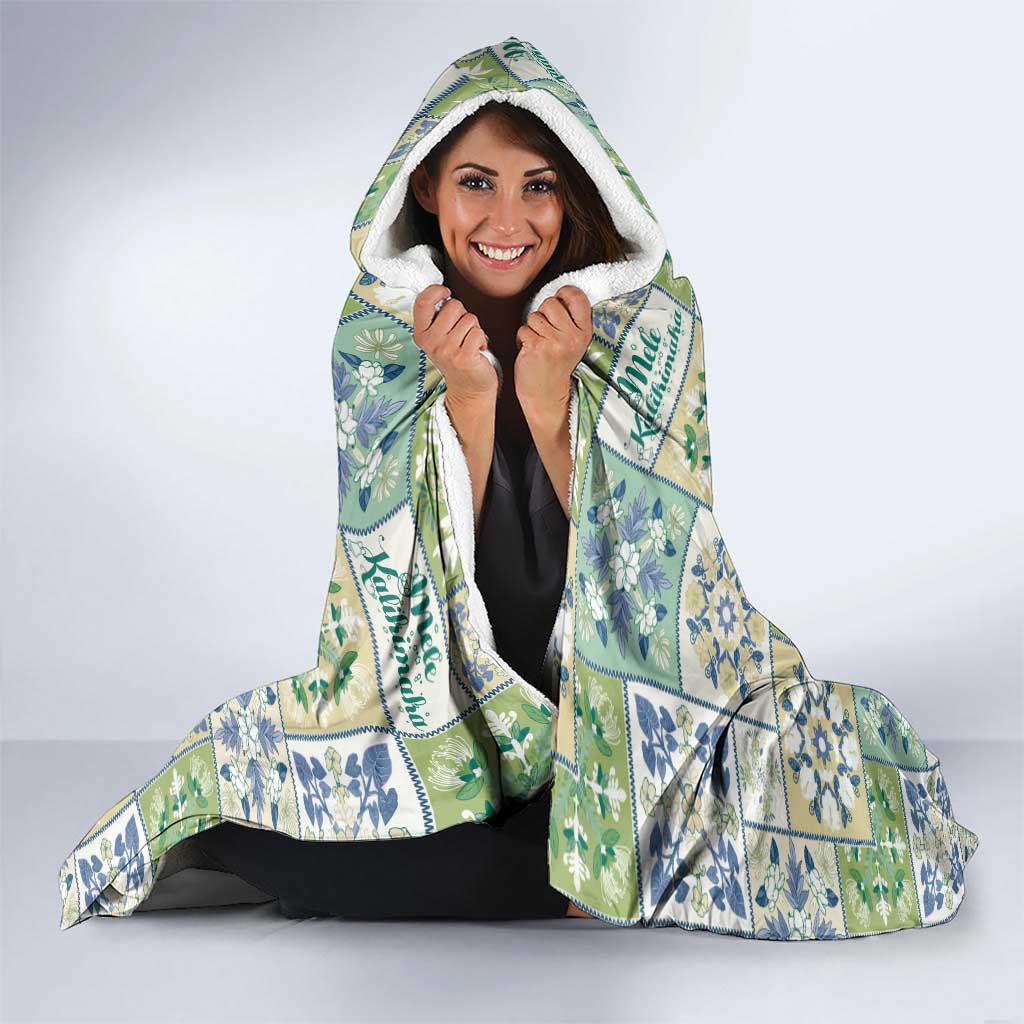 Mele Kalikimaka Hawaii Christmas Hooded Blanket Omaomao Seamless Floral Motif - Polynesian Pride