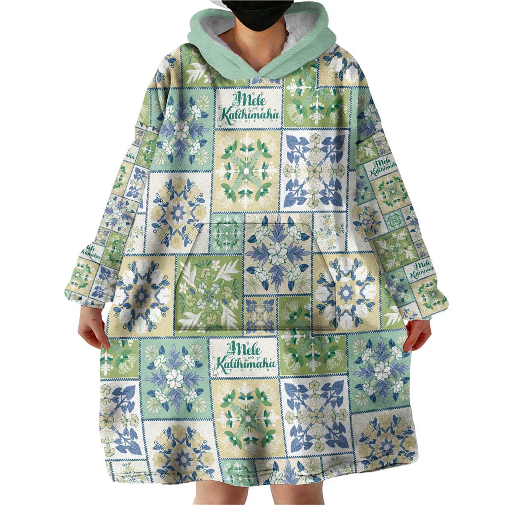 Mele Kalikimaka Hawaii Christmas Wearable Blanket Hoodie Omaomao Seamless Floral Motif - Polynesian Pride