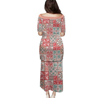 Mele Kalikimaka Hawaii Christmas Family Matching Puletasi and Hawaiian Shirt Ulaula Seamless Floral Motif - Polynesian Pride