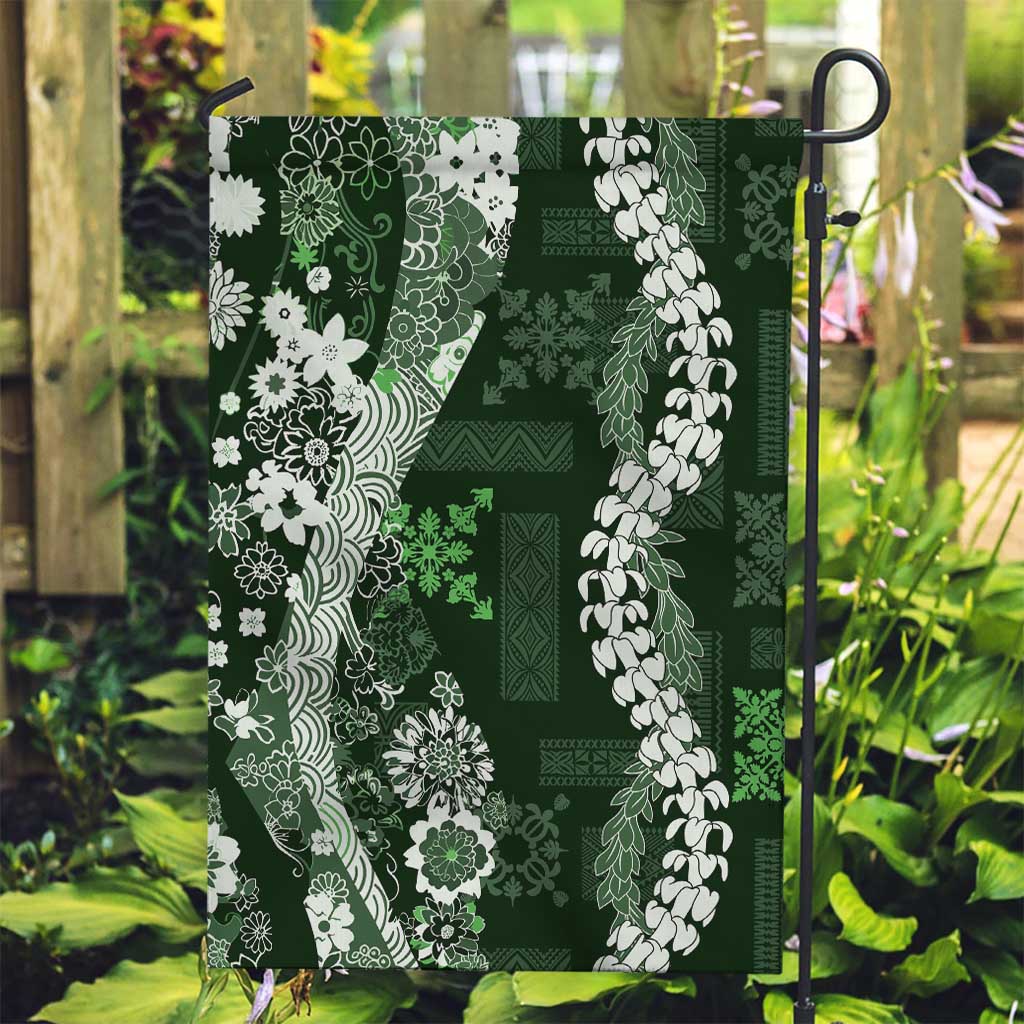 Hawaii Puakenikeni and Maile Lei Garden Flag Green Japanese Wave Style - Polynesian Pride