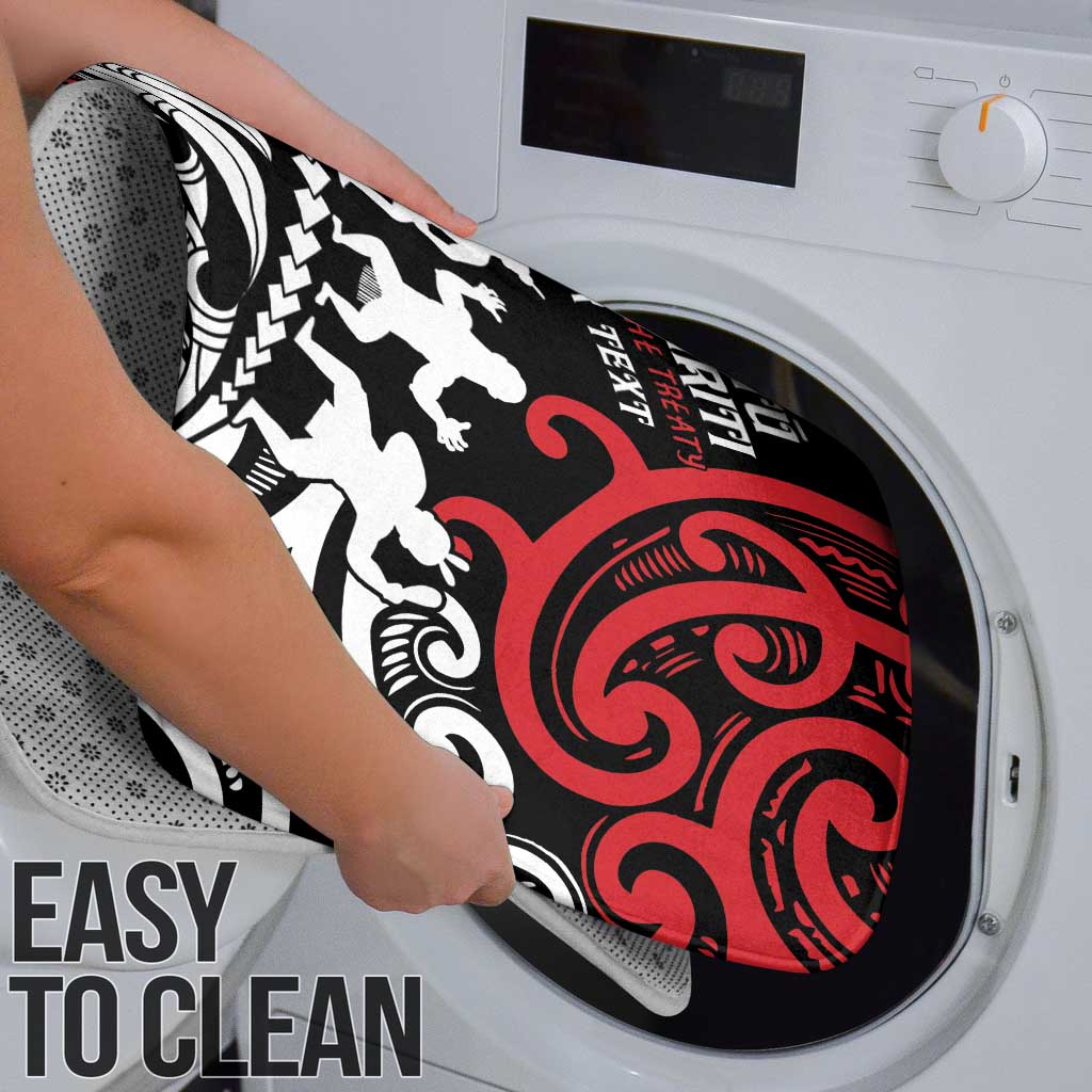 Honour The Treaty New Zealand Personalised Bathroom Set Toitu Te Tiriti Half Fern Haka Dance - Polynesian Pride