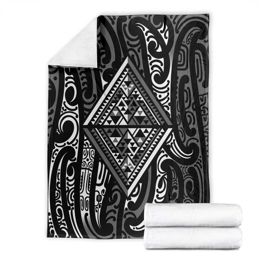 New Zealand Maori Taniko Blanket Black Kowhaiwhai Puhoro