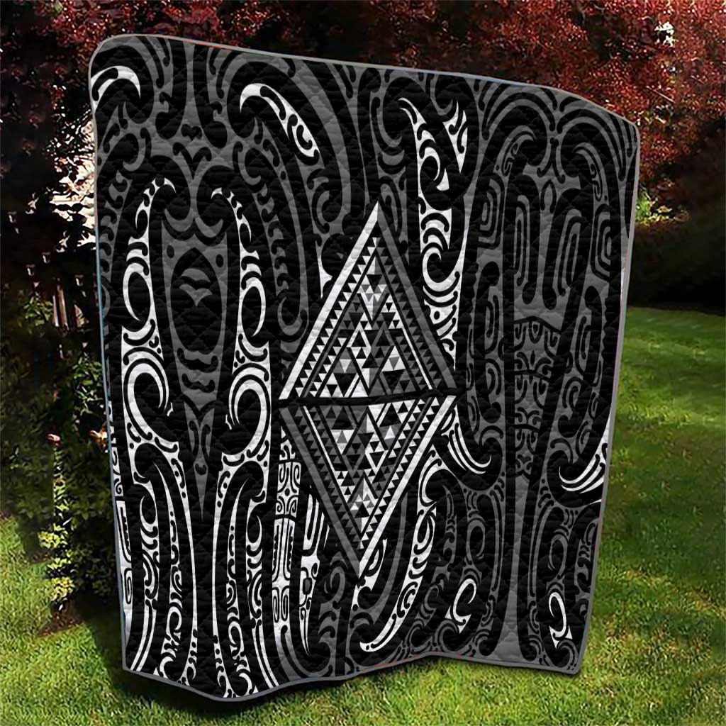 New Zealand Maori Taniko Quilt Black Kowhaiwhai Puhoro