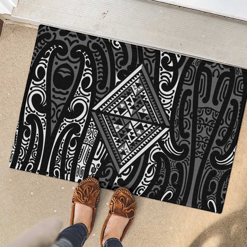 New Zealand Maori Taniko Rubber Doormat Black Kowhaiwhai Puhoro