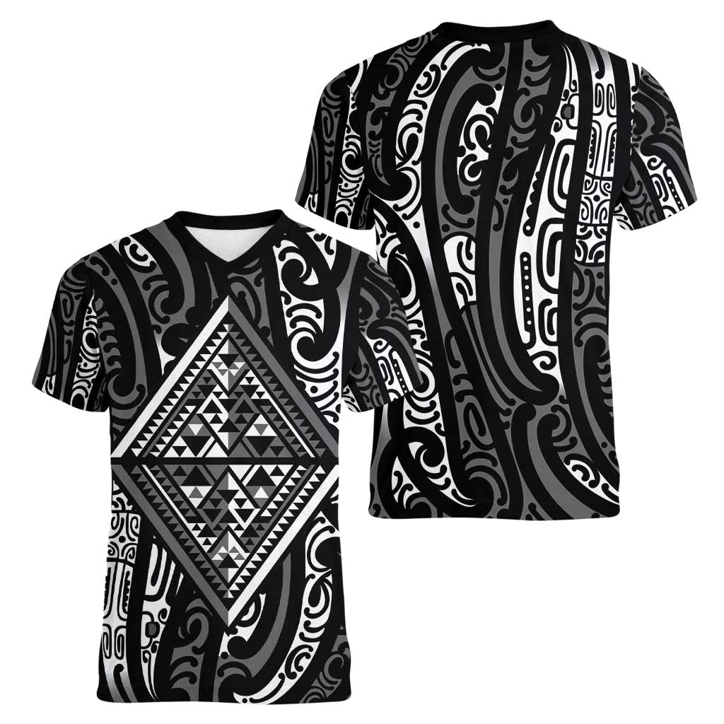 New Zealand Maori Taniko Women V-Neck T-Shirt Black Kowhaiwhai Puhoro