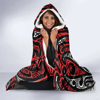 New Zealand Maori Taniko Hooded Blanket Red Kowhaiwhai Puhoro