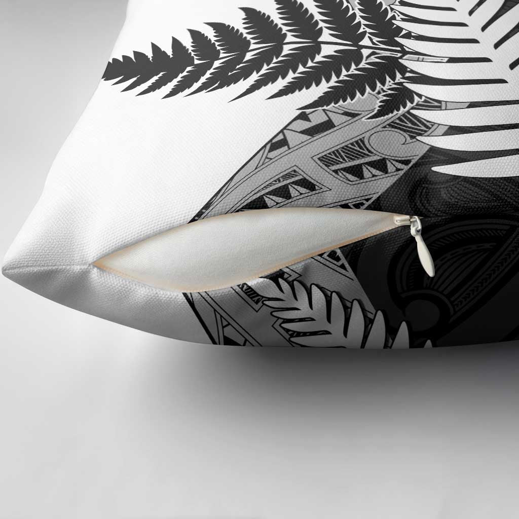 New Zealand Silver Fern Pillow Cover Maori Koru Mixed Taniko Pattern - Polynesian Pride