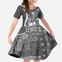 Samoa Siapo Tribal Pattern Family Matching Tank Maxi Dress and Hawaiian Shirt Light Gray Polynesian Plumeria Tapa Motif LT9 Daughter's Dress Gray - Polynesian Pride