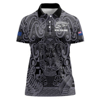 Custom New Zealand Taiaha Maori Women Polo Shirt Minimalist Silver Fern All Black - Polynesian Pride