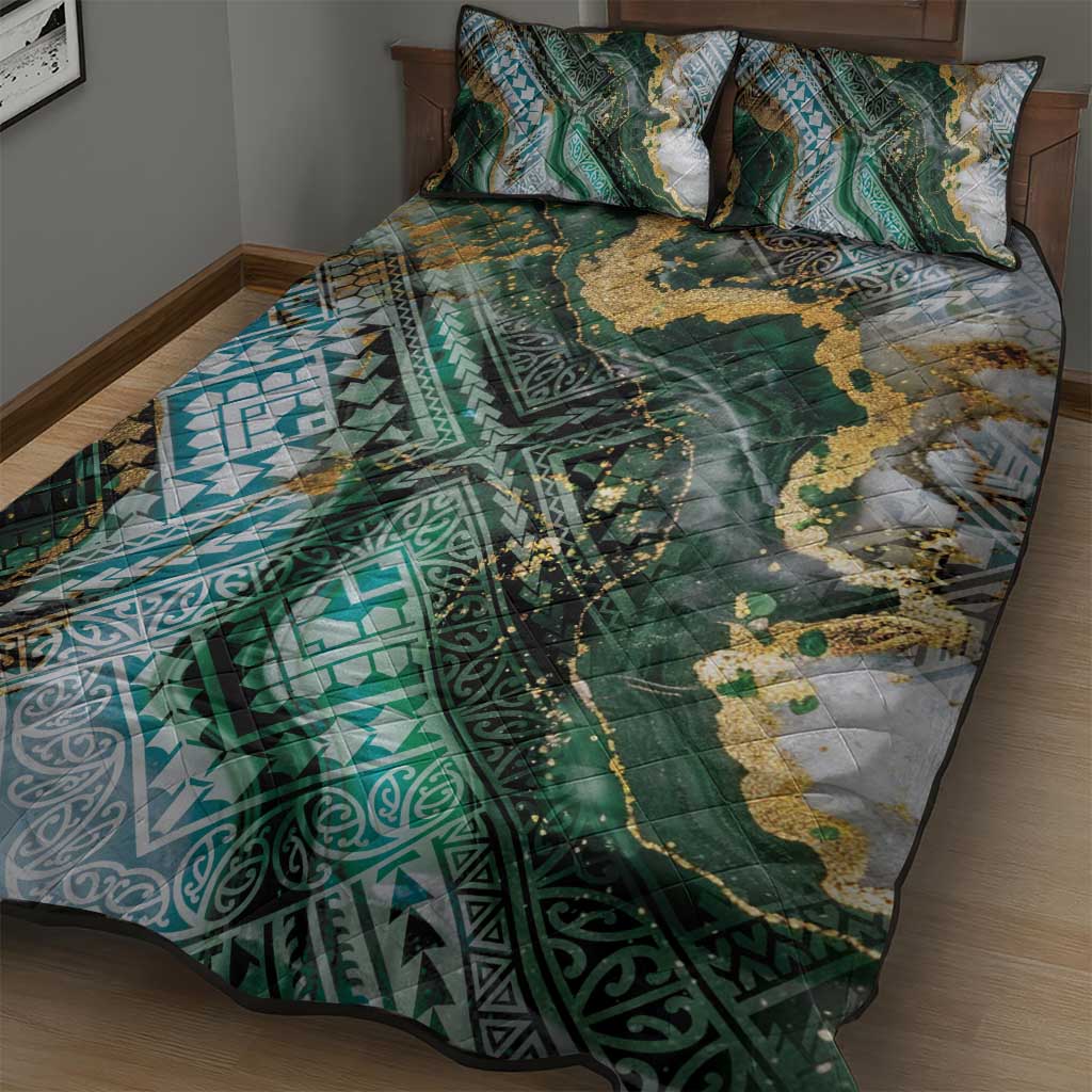 Polynesian Tribal Tattoo Quilt Bed Set Green Marble Pattern