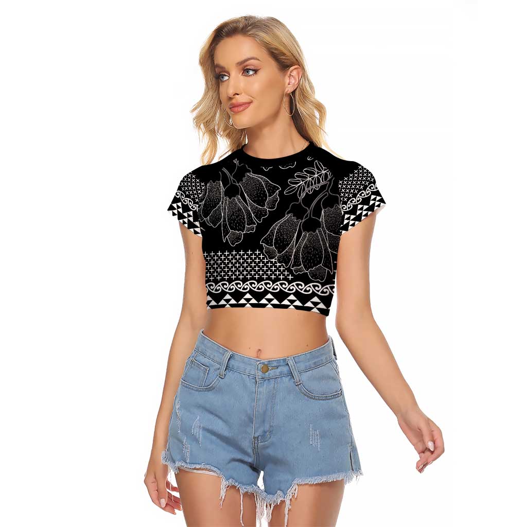 Black Taniko Kowhaiwhai Tukutuku Motif Raglan Cropped T Shirt