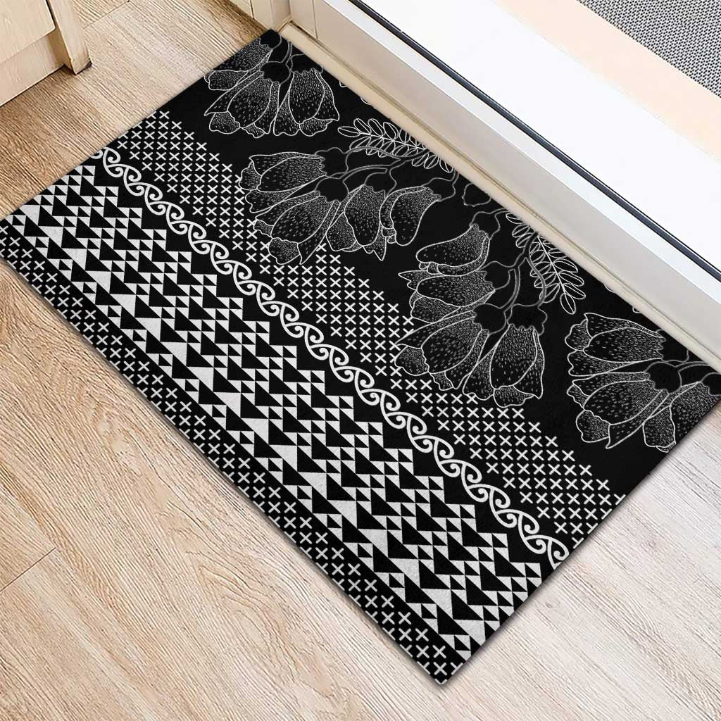Black Taniko Kowhaiwhai Tukutuku Motif Rubber Doormat