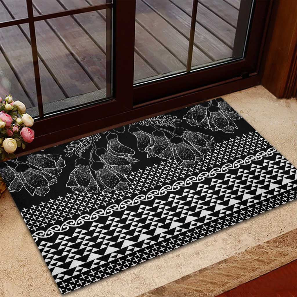Black Taniko Kowhaiwhai Tukutuku Motif Rubber Doormat